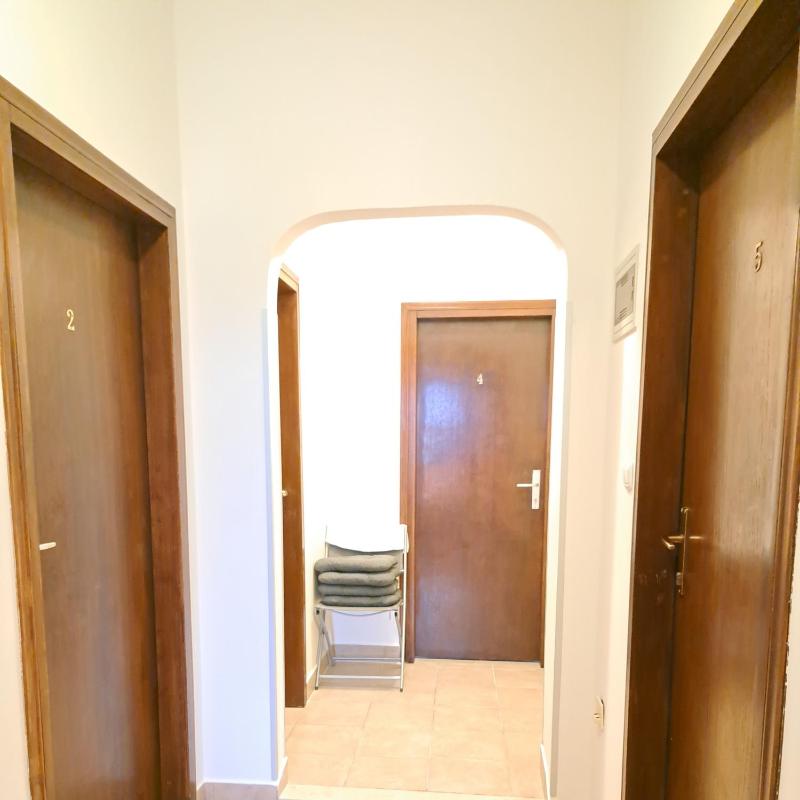 Double Room with Balcony image 4