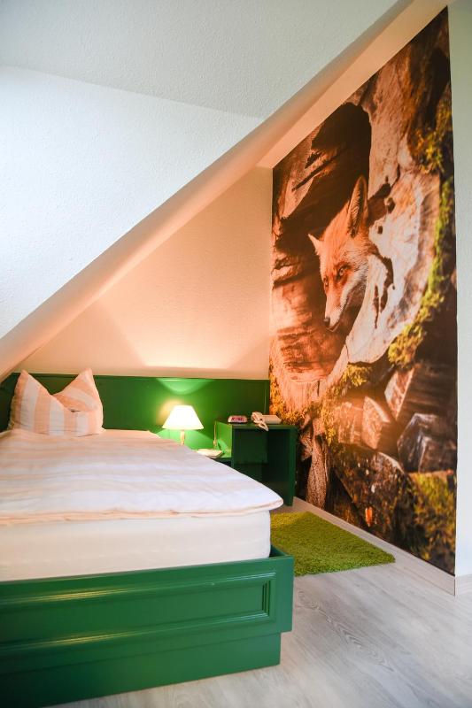 Single Room image 3
