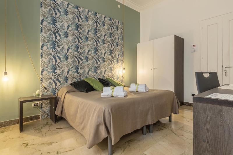 Double Room image 1