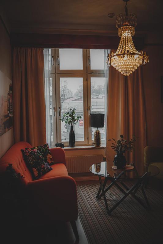 Standard Suite image 2