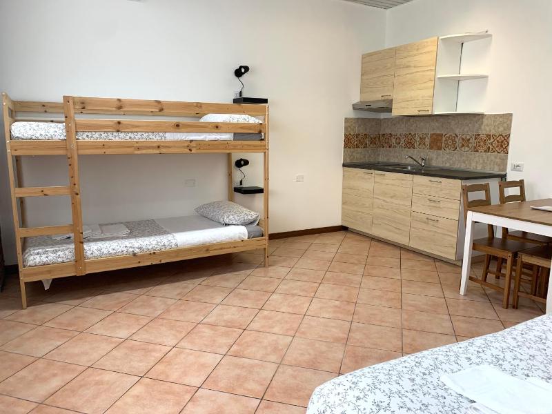 Quadruple Room image 4