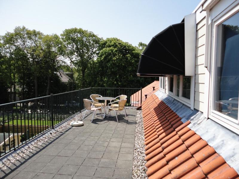 Triple Room with Terrace image 2
