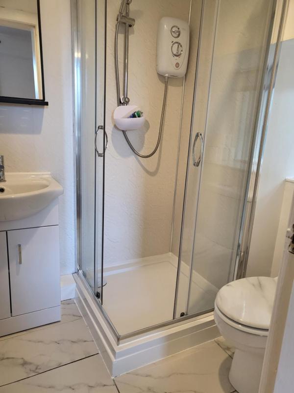 Double Room image 1
