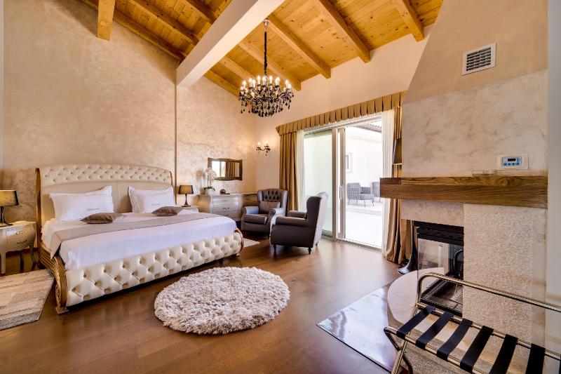 Deluxe Suite with Sea View - Collina image 2