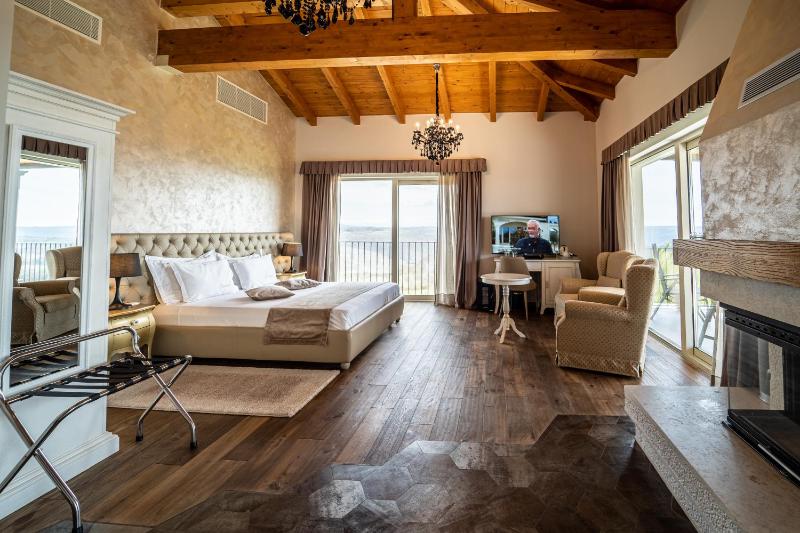 Deluxe Suite with Sea View - Villanova image 4