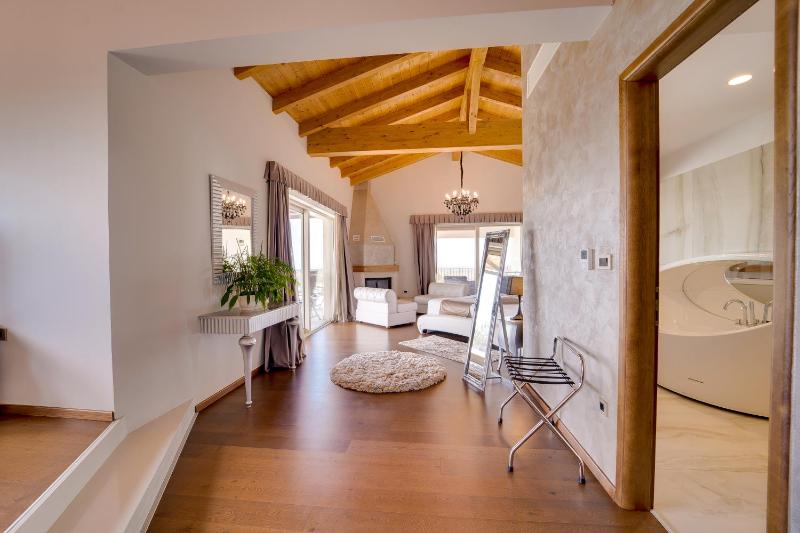 Suite image 4
