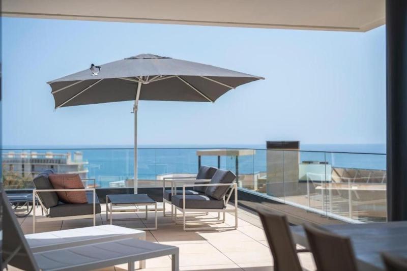 Modern apartment 300 m from Carvajal beach Images