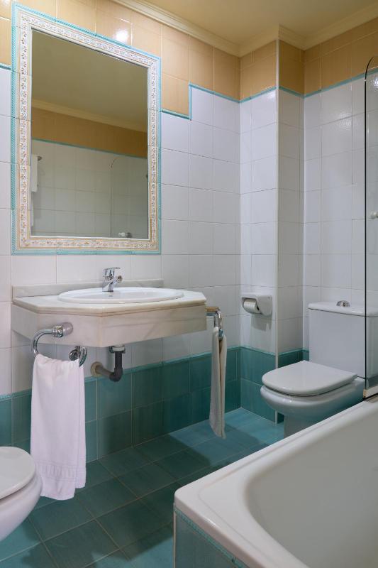 Double or Twin Room with Terrace image 2