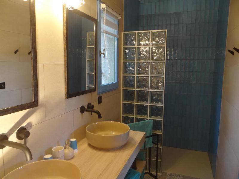 Superior King or Twin Room image 3