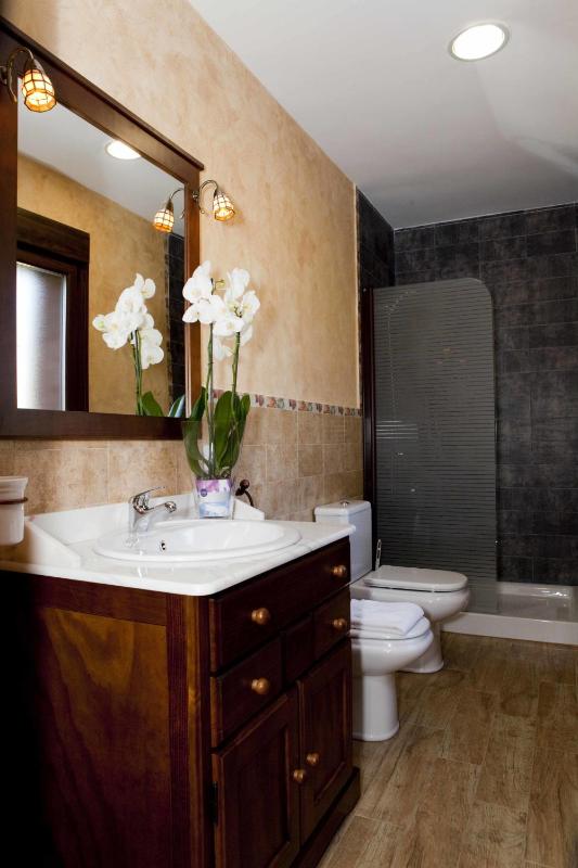 Double Room with Mountain View image 3