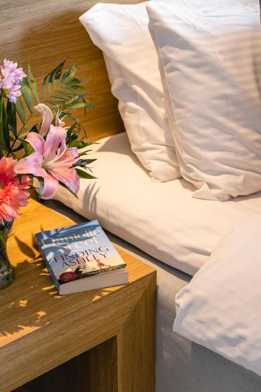 Superior Double or Twin Room with Sea View image 4