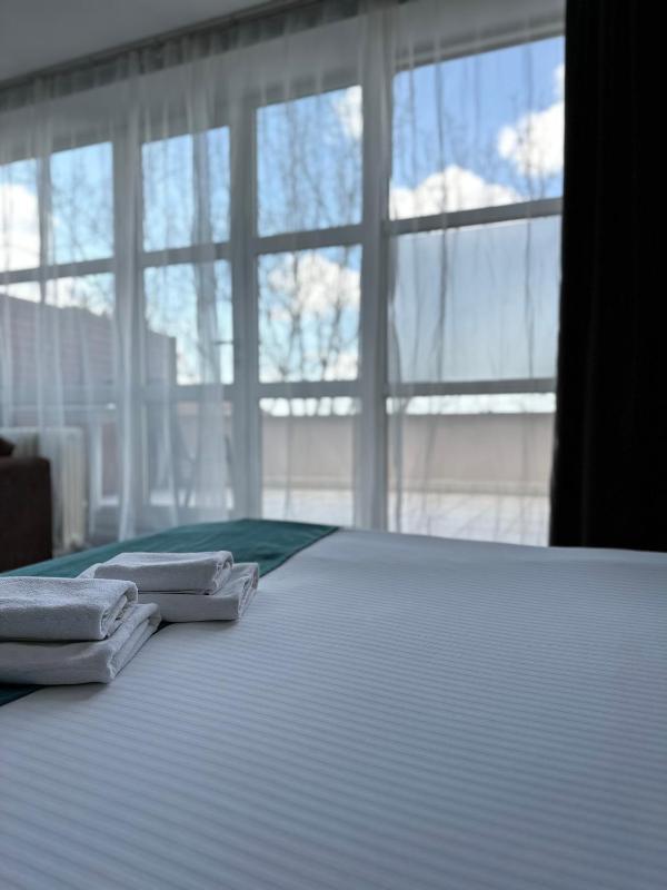 Double Room with Terrace image 3