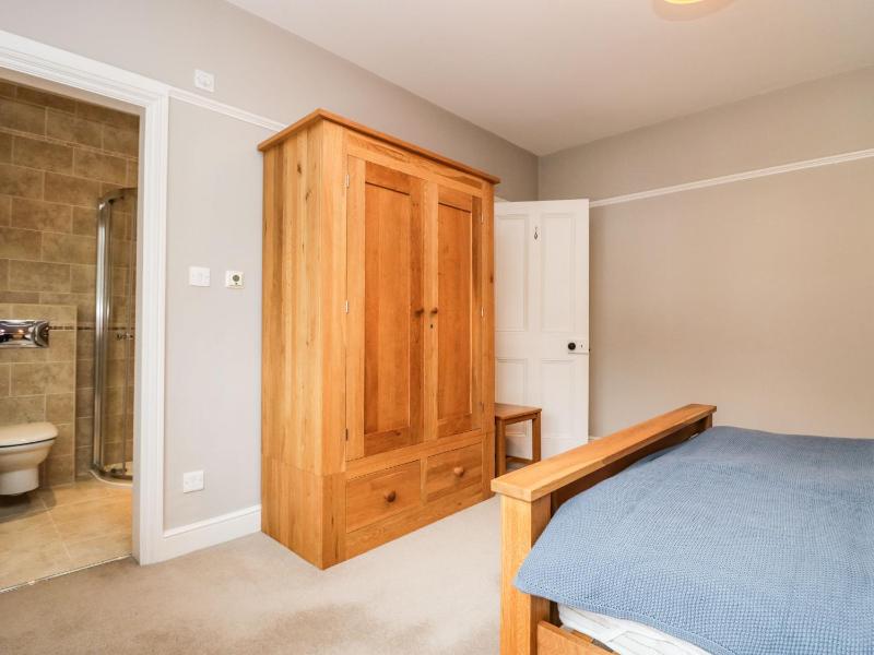 Connie's Cottage - image 34