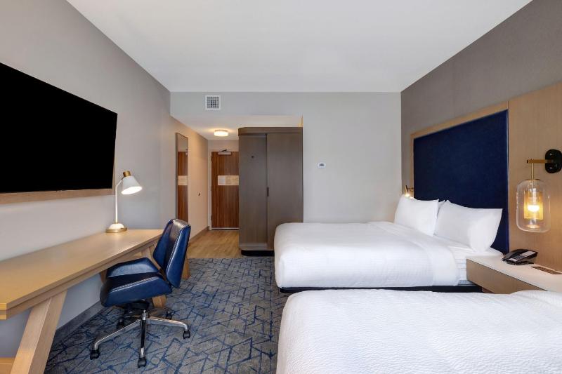 Fairfield Inn & Suites by Marriott Minneapolis Downtown - image 31