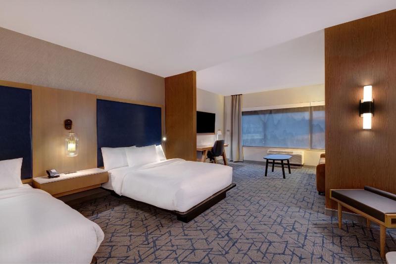Queen Suite with Two Queen Beds and Sofa Bed image 4