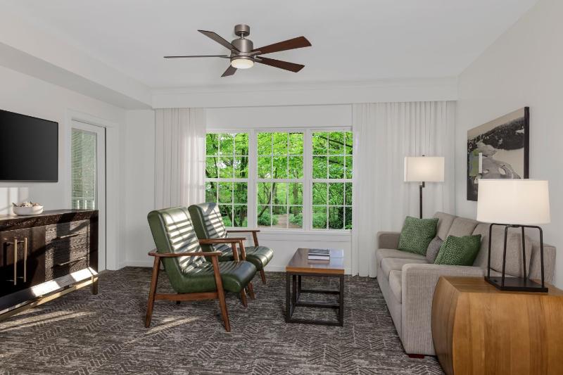 Two-Bedroom Villa with Two King Beds, Two Sofa Beds and Balcony image 1
