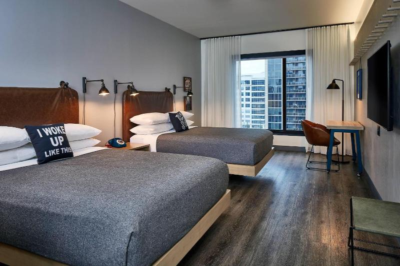 Moxy Atlanta Midtown - image 8
