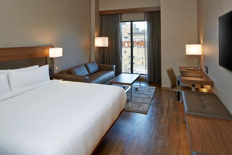 AC Hotel Minneapolis Downtown - image 36