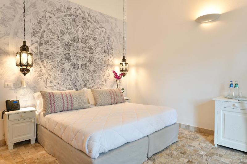 Superior Double Room image 2