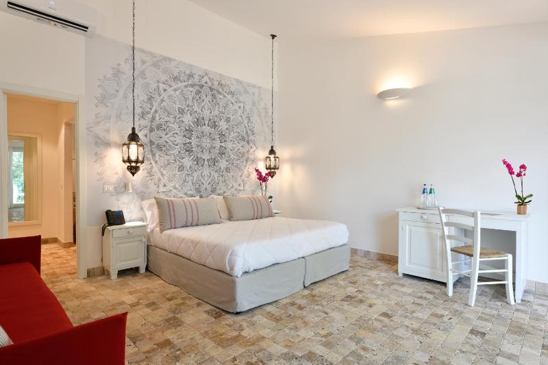 Superior Family Room (2 Adults + 1Child) image 3