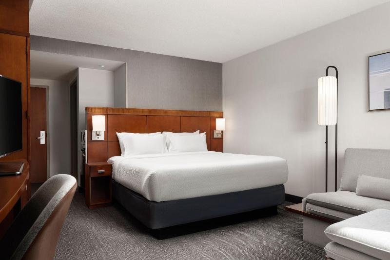 Courtyard by Marriott Washington Capitol Hill/Navy Yard - image 10
