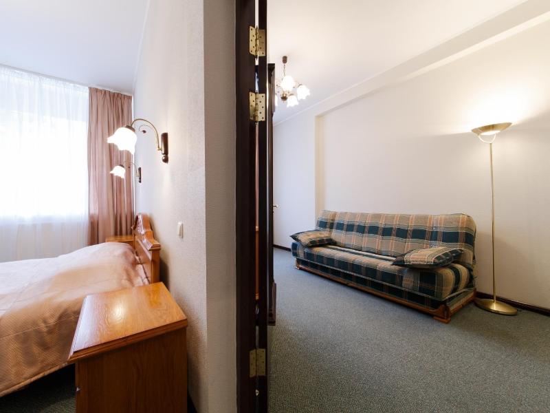 Suite with Spa Access image 1