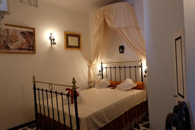 Budget Double Room image 1