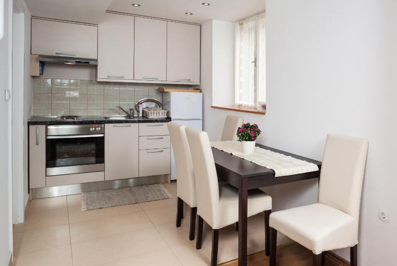 Apartment Dora - image 8