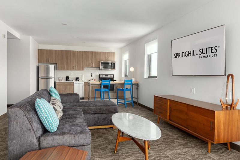 SpringHill Suites by Marriott Bradenton Downtown/Riverfront - image 20