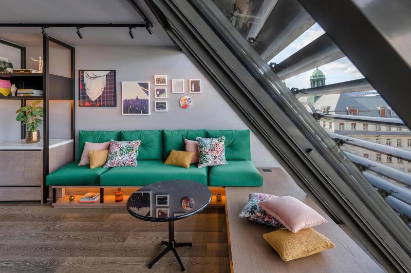 Loft King Room with City View - Top Floor image 4