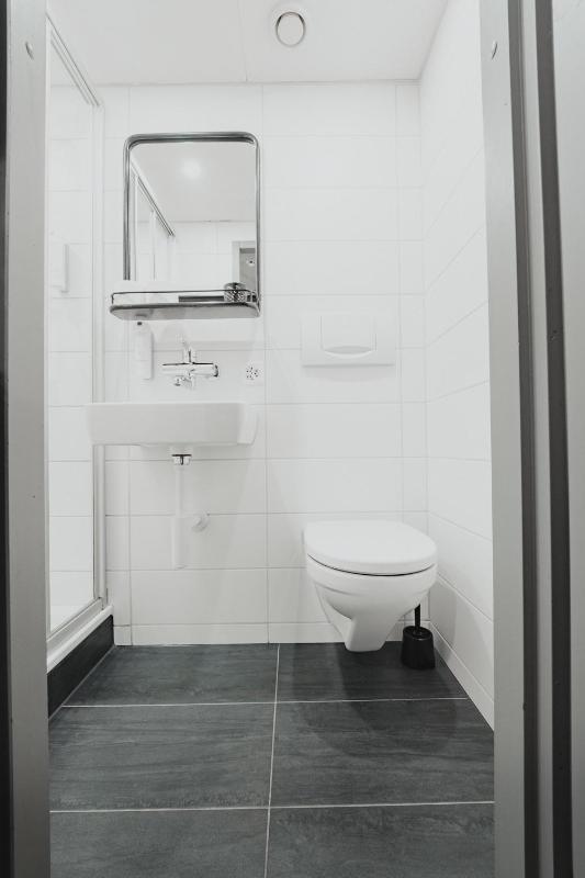 Double Room image 2