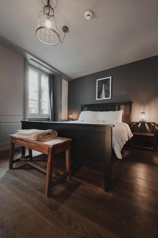 Double Room image 1