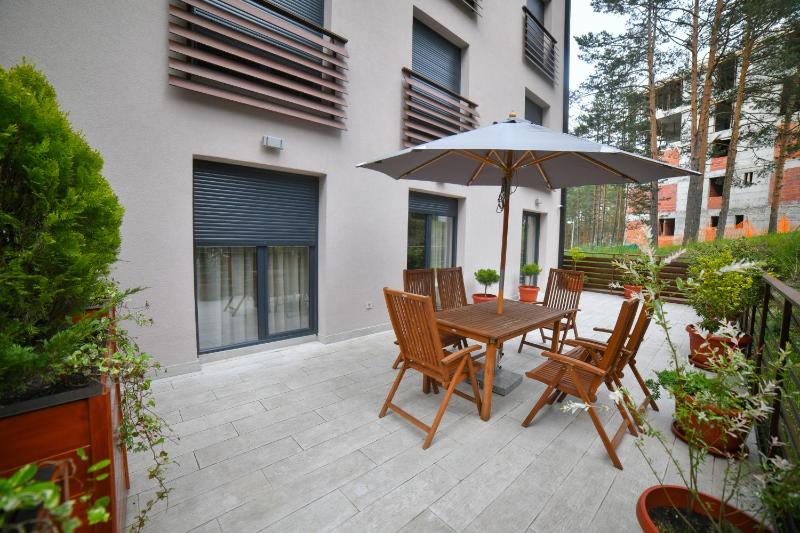 Apartment with Terrace image 3