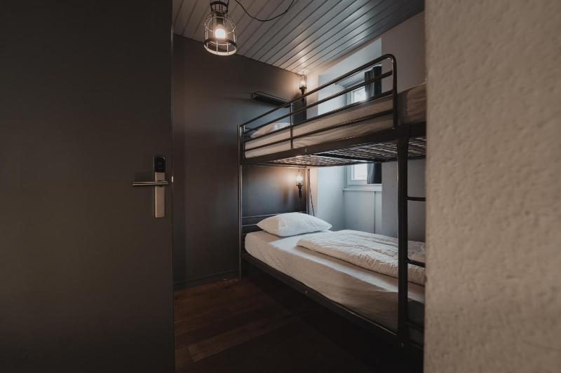 Quadruple Room with Private Bathroom image 3