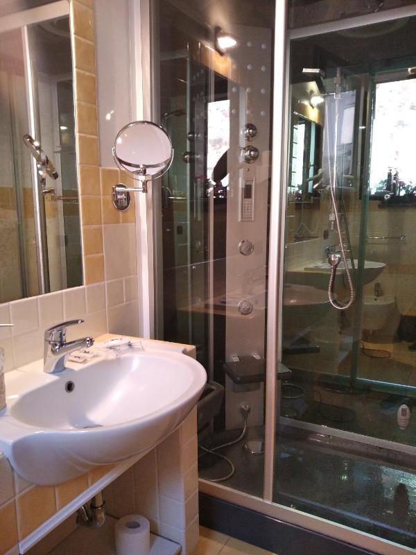 Superior Double Room with Terrace image 4