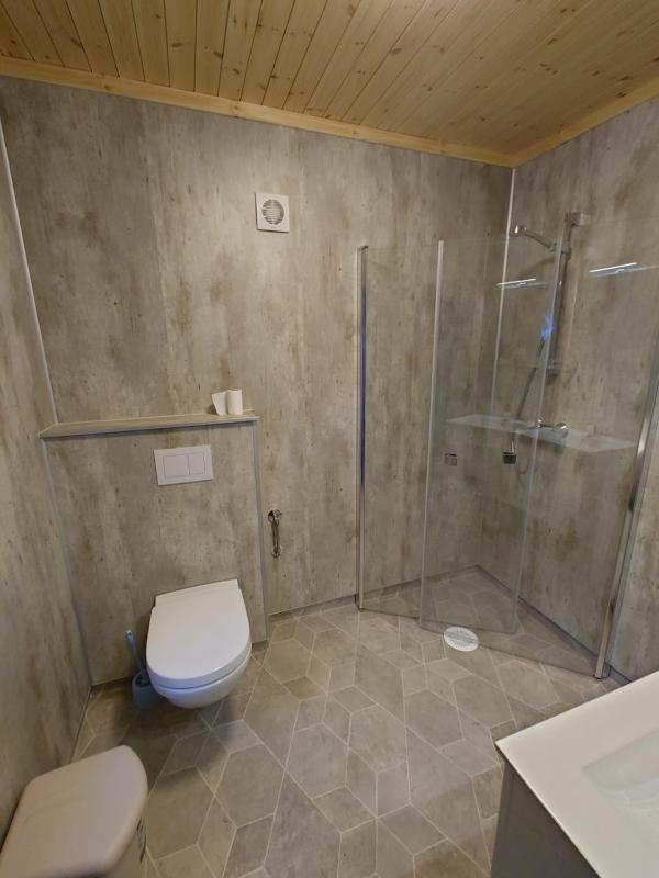 Three-Bedroom House image 4