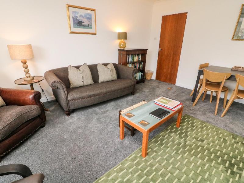 8 Oaks Field - image 11