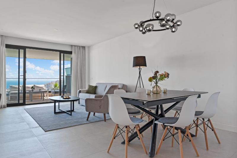 Seaview apt with pool by Costarentals - Ref M21 - image 12