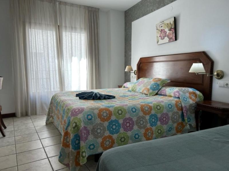 Twin Room image 1
