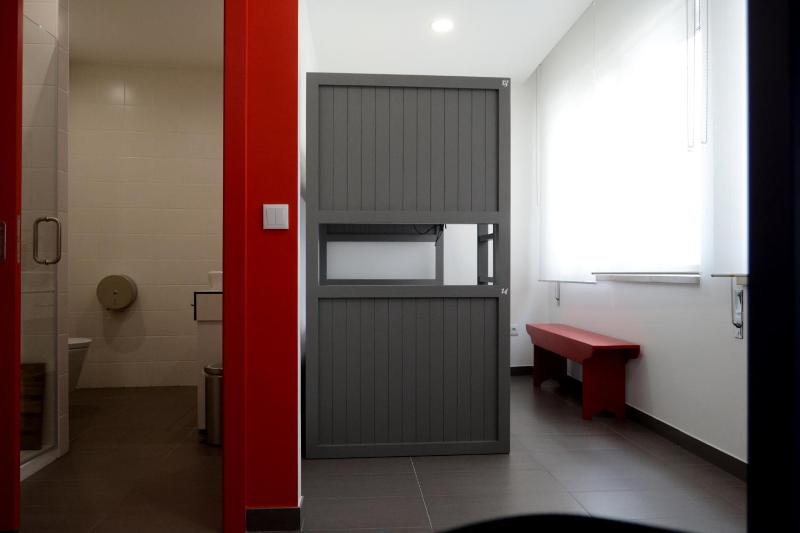 Bed in 6-Bed Female Dormitory Room image 2