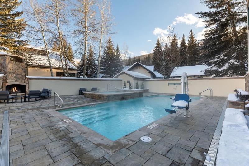 Villa Cortina with Access to Gondola - image 2