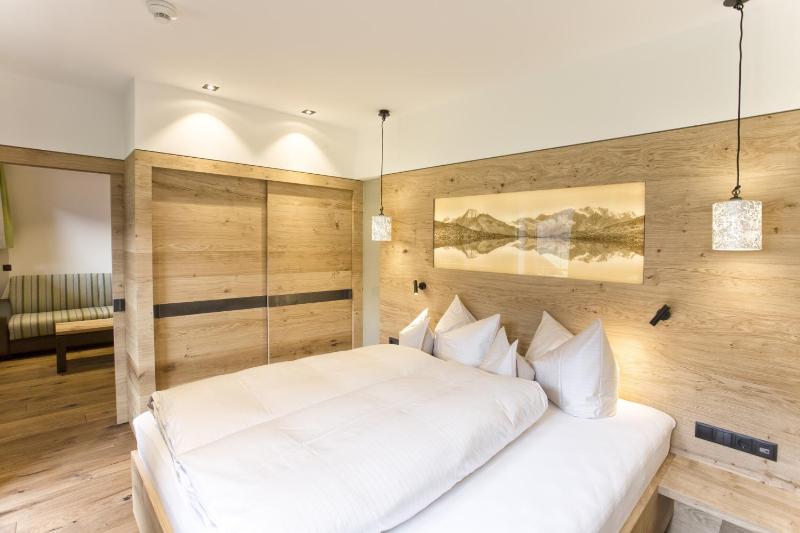 Superior Suite - Annex image 4