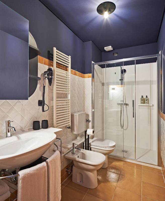 Two-Bedroom Apartment (3 Adults) image 2