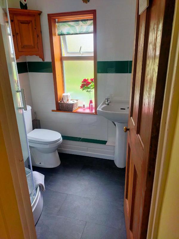 King Room with Garden View image 2