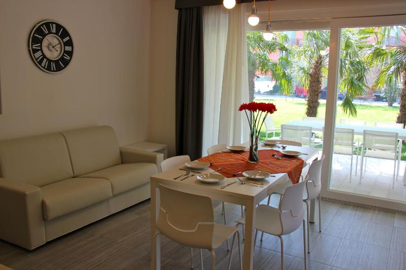 Two-Bedroom Villa with Hot Tub image 3