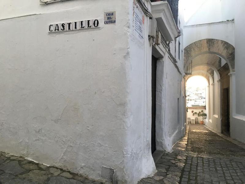 Casa Del Fogón En La Calle Del Castillo - image 5