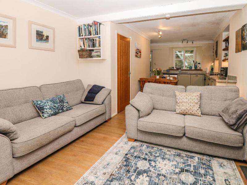 Quarry Cottage - image 12