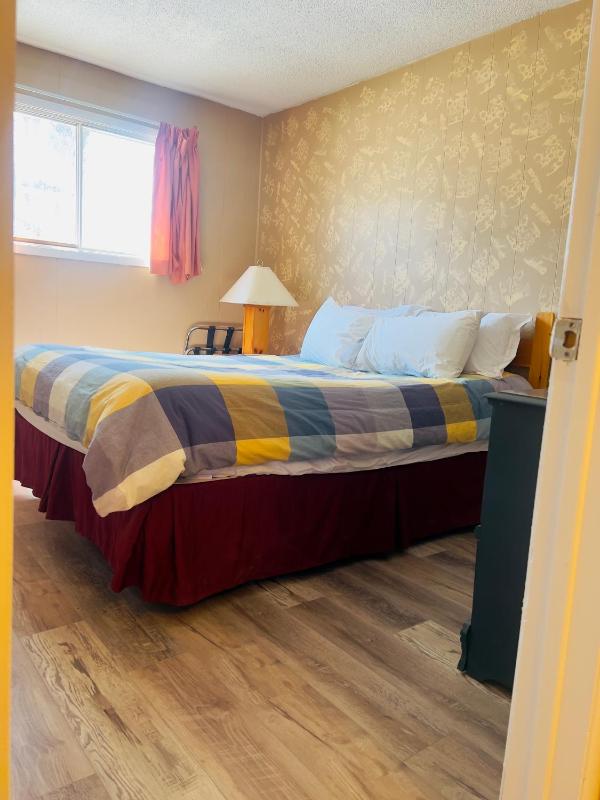 One-Bedroom Cottage - Pet Friendly