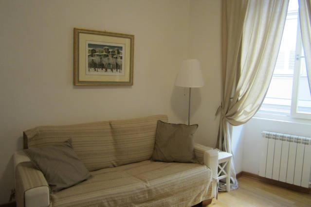 One-Bedroom Apartment image 3