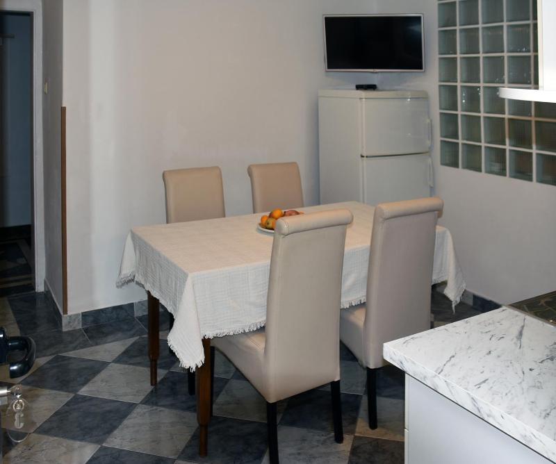 Apartments Villa White House - image 37